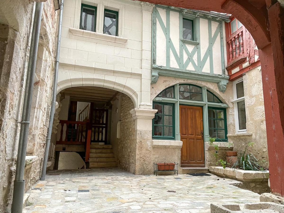 Charme & Calme A 200M Du Chateau บลัวส์ ภายนอก รูปภาพ